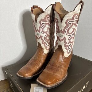 Ariat Women’s Boots QuickDraw Size 6.5 Square Toe Sandstorm Distressed White EUC